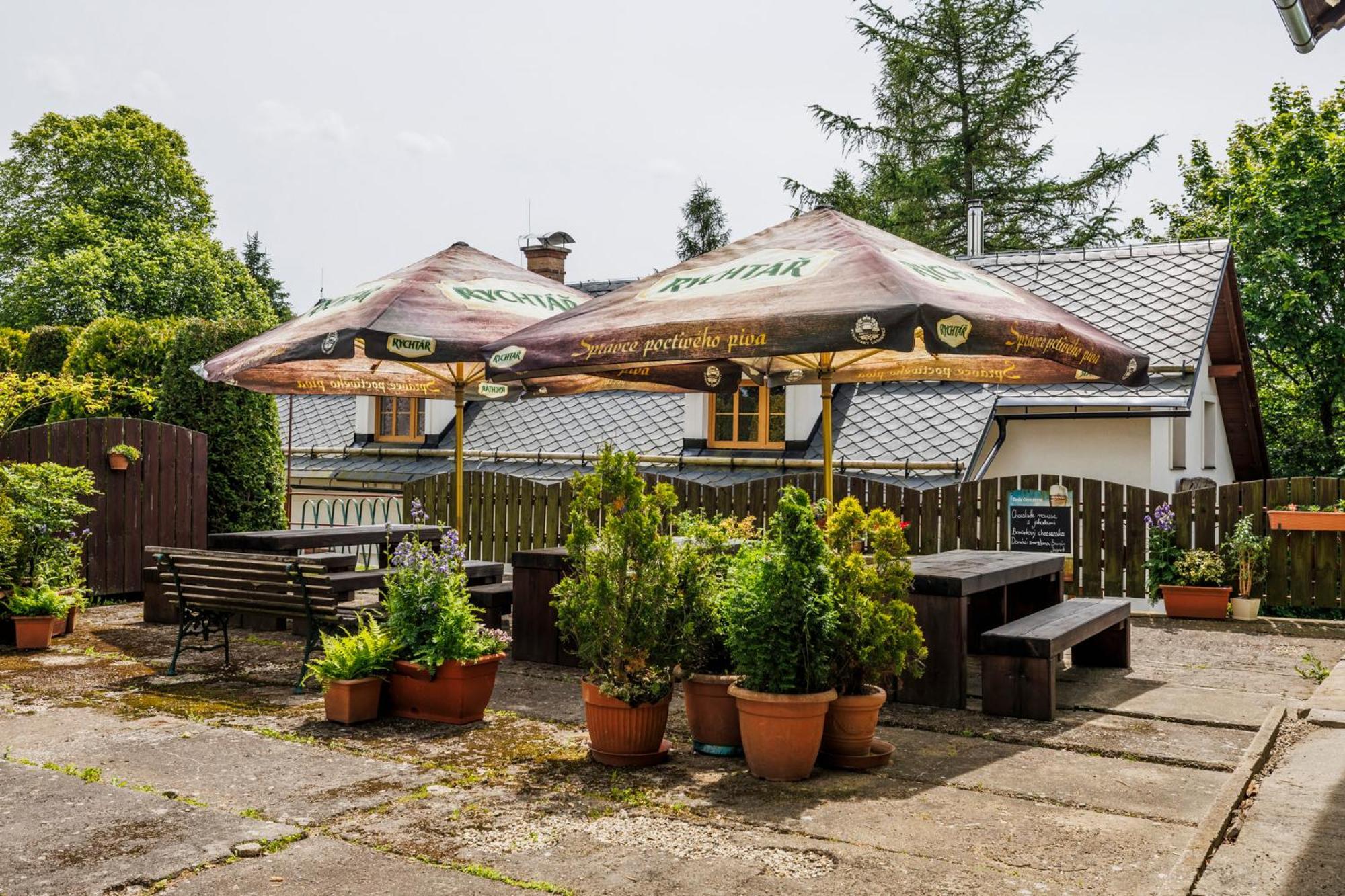 Hotel Kacenka Králíky Esterno foto